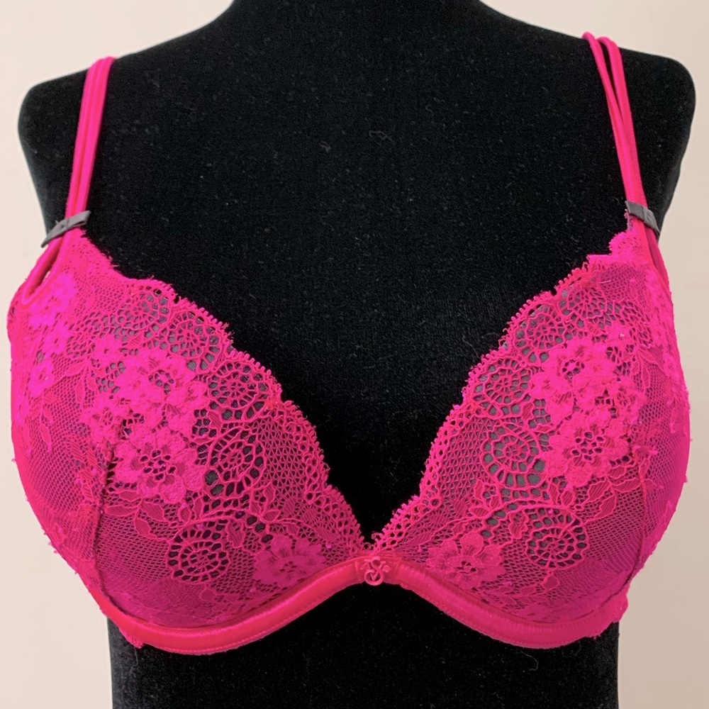 Victoria’s Secret Hot Pink Lace & Gray Plunge Bra